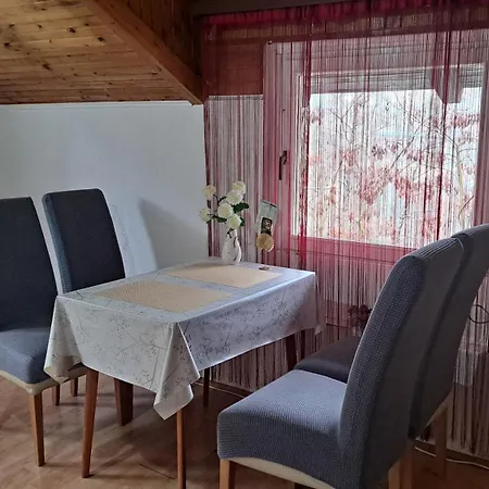 Mila 2 Apartment